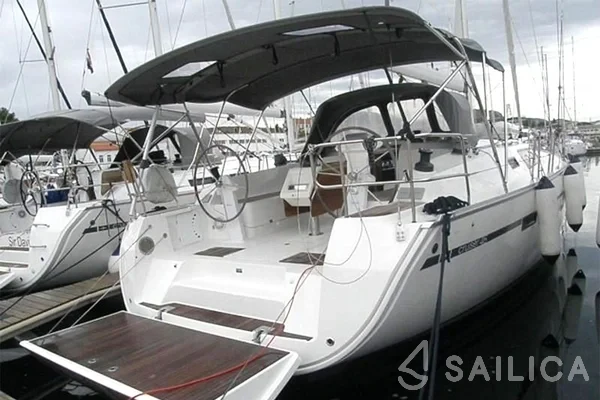 Bavaria 46 Cruiser - Photo #74 Bavaria 46 Cruiser - Yacht Charter Sailica