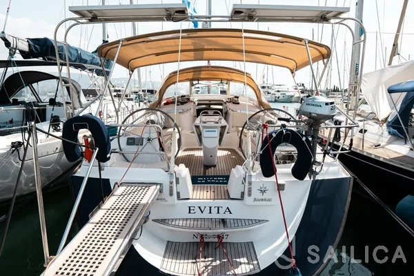 Sun Odyssey 49DS - Yacht Charter Sailica