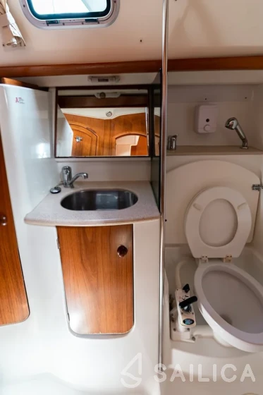Sun Odyssey 49DS - Yacht Charter Sailica