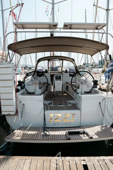 Sun Odyssey 419 - Yacht Charter Sailica