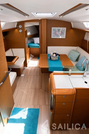 Sun Odyssey 419 - Yacht Charter Sailica