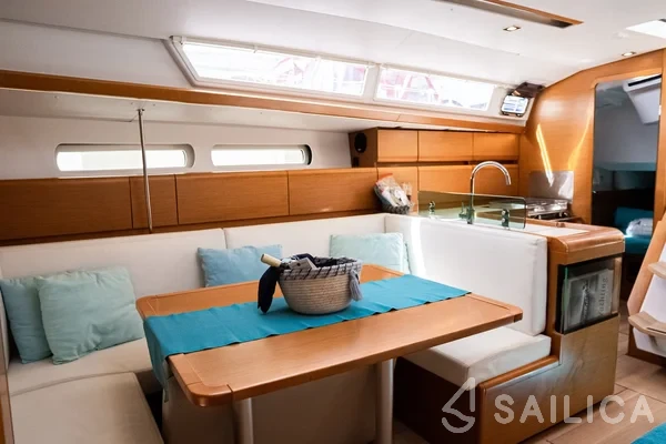 Sun Odyssey 419 - Yacht Charter Sailica