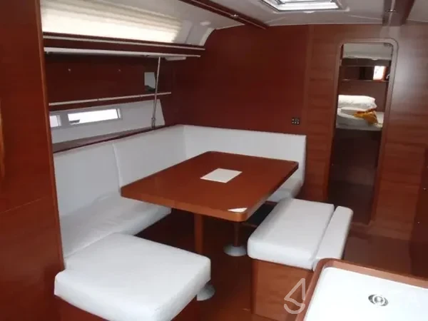Dufour 445 GL - Yacht Charter Sailica