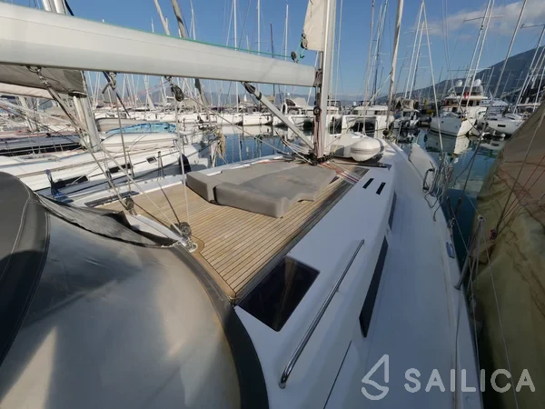 Hanse 455 - Yacht Charter Sailica