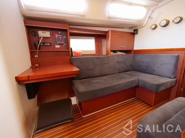 Hanse 455 - Yacht Charter Sailica