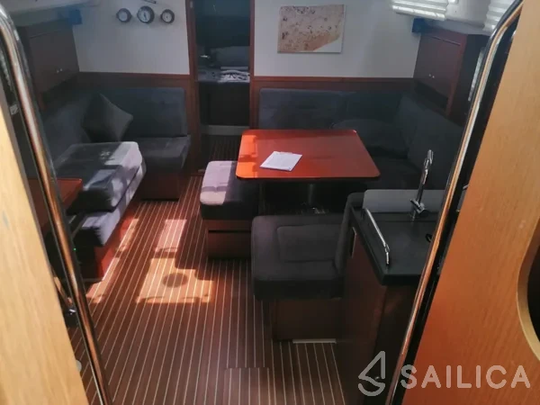 Hanse 455 - Yacht Charter Sailica
