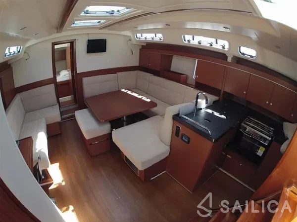 Hanse 455 - Yacht Charter Sailica