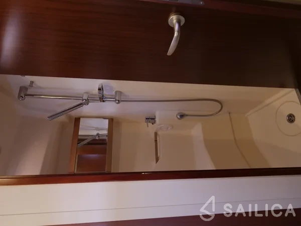 Hanse 455 - Yacht Charter Sailica