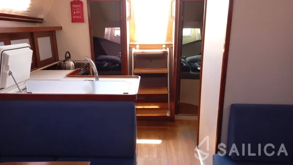 Hanse 375 - Yacht Charter Sailica