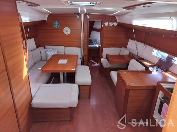 Dufour 410 GL - Yacht Charter Sailica