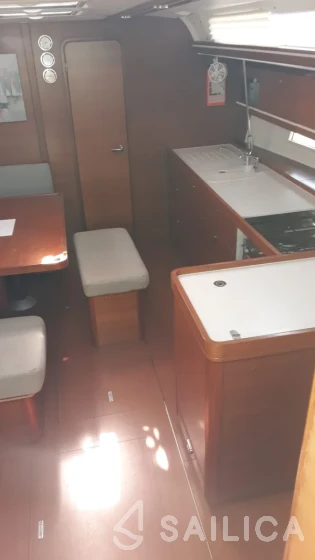 Dufour 450 GL - Yacht Charter Sailica