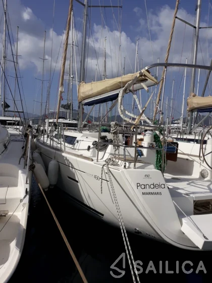 Dufour 450 GL - Yacht Charter Sailica