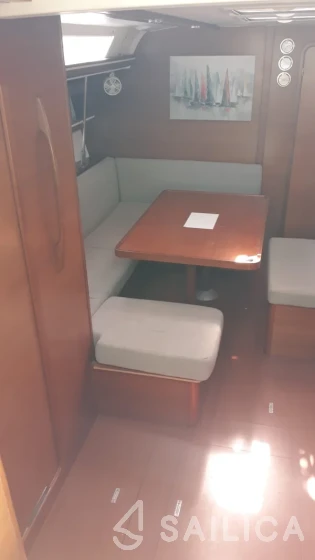 Dufour 450 GL - Yacht Charter Sailica
