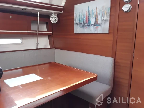 Dufour 450 GL - Yacht Charter Sailica