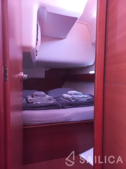 Dufour 450 GL - Yacht Charter Sailica