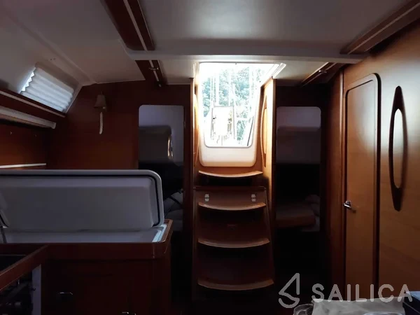 Dufour 450 GL - Yacht Charter Sailica