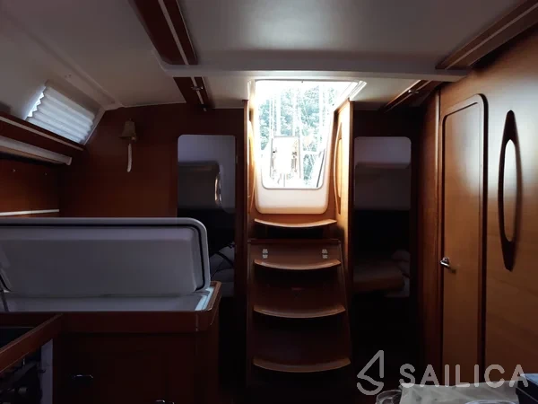 Dufour 450 GL - Yacht Charter Sailica