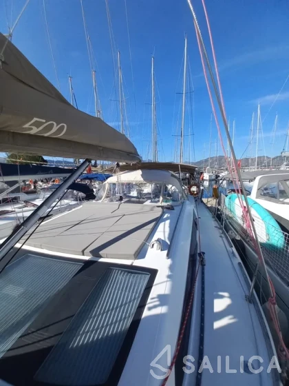 Dufour 500 GL - Yacht Charter Sailica