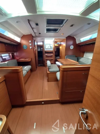 Dufour 500 GL - Yacht Charter Sailica