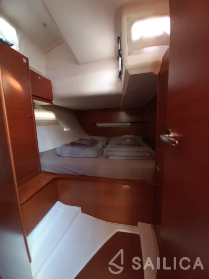 Dufour 500 GL - Yacht Charter Sailica