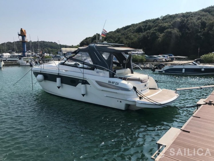 Bavaria S32 Open - Yacht Charter Sailica