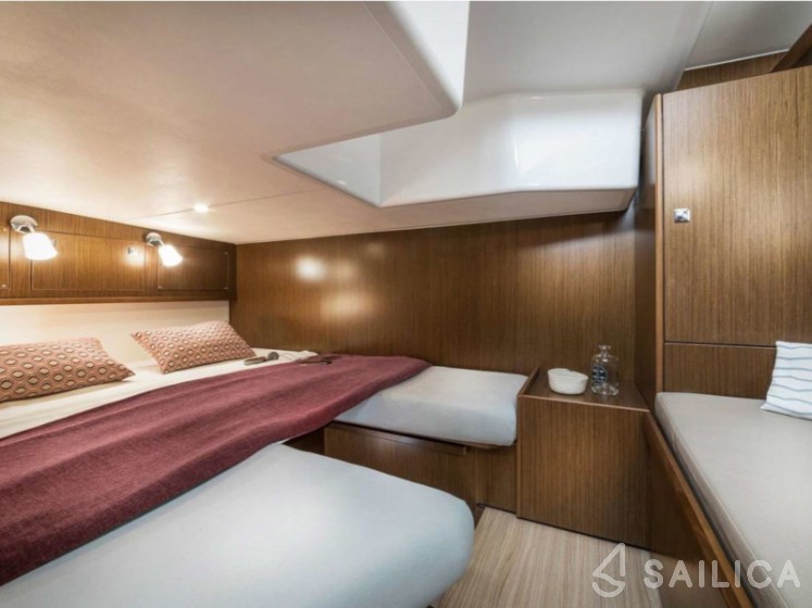 Bavaria S32 Open - Yacht Charter Sailica