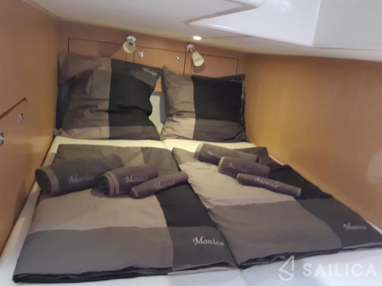 Bavaria S32 Open - Yacht Charter Sailica