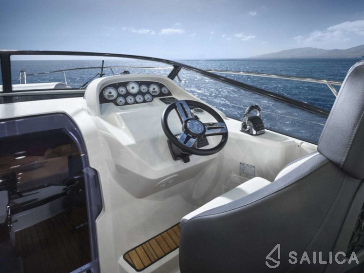 Bavaria S32 Open - Yacht Charter Sailica