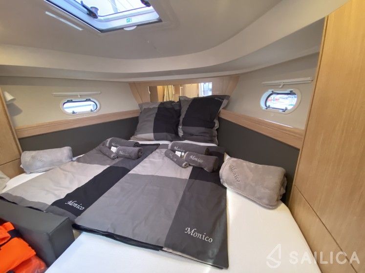 Bavaria S32 Open - Yacht Charter Sailica