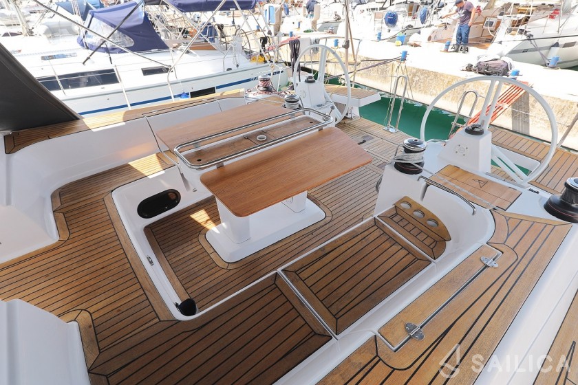 Elan 494 Impression - Yacht Charter Sailica