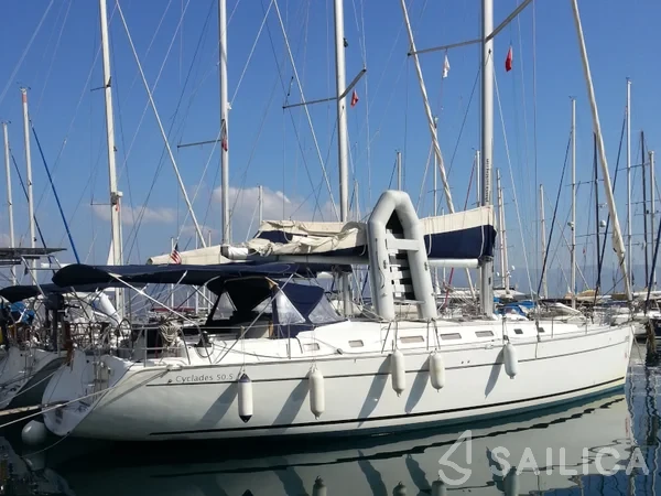Cyclades 50.5 - Yacht Charter Sailica