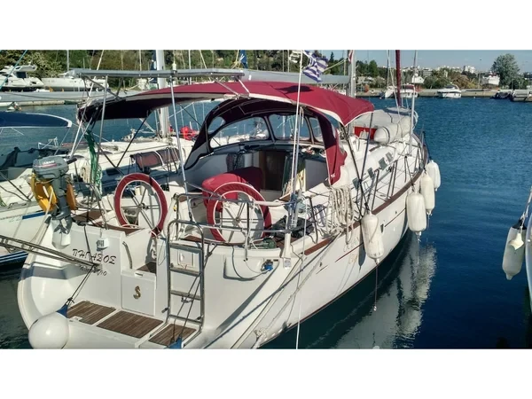 Oceanis 473 - Yacht Charter Sailica