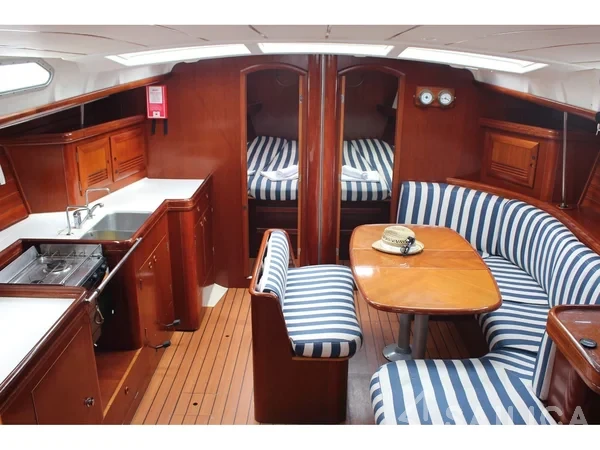 Oceanis 473 - Yacht Charter Sailica