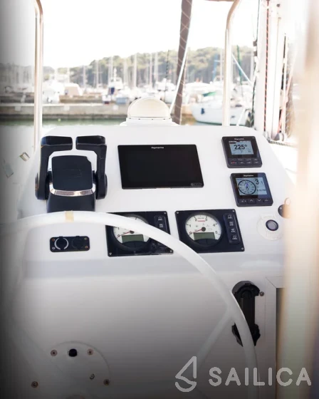 Aventura 34 - Yacht Charter Sailica