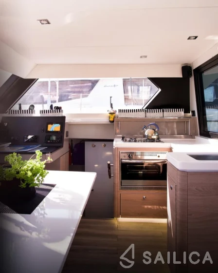 Aventura 34 - Yacht Charter Sailica