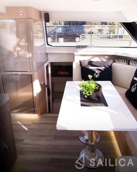 Aventura 34 - Yacht Charter Sailica