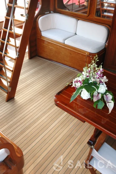 Gulet - Yacht Charter Sailica