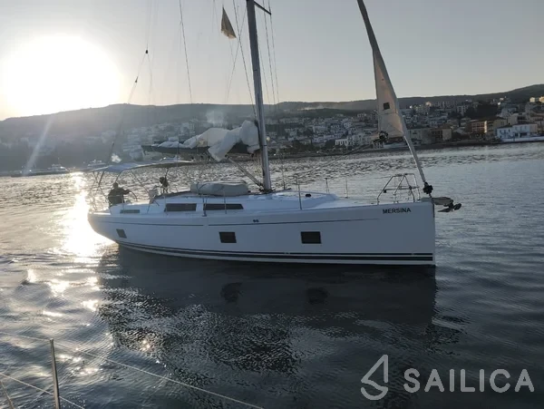 Hanse 418 - Yacht Charter Sailica
