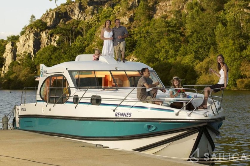 Estivale Quattro - Yacht Charter Sailica