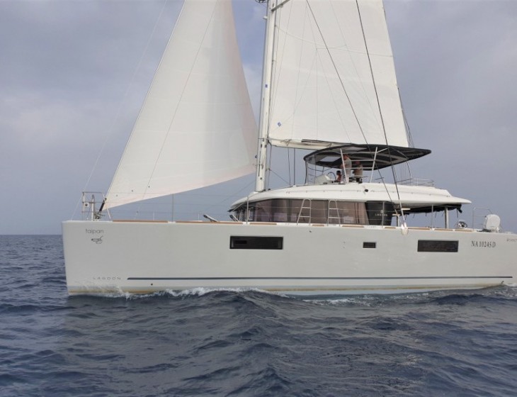 Lagoon 560 - Yacht Charter Sailica