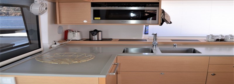 Lagoon 560 - Yacht Charter Sailica