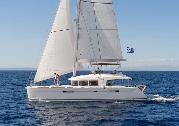 Lagoon 560 - Yacht Charter Sailica