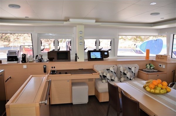 Lagoon 560 - Yacht Charter Sailica