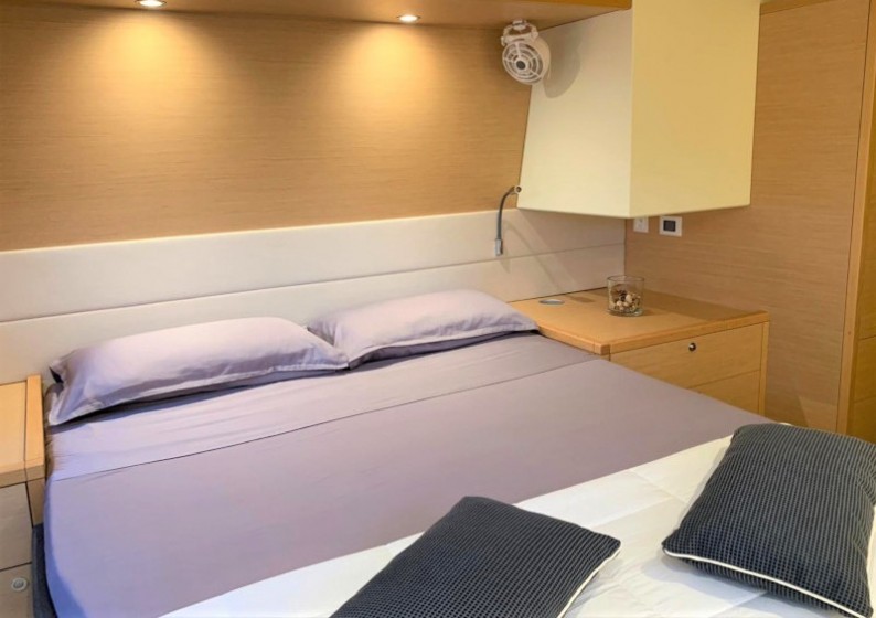 Lagoon 560 - Yacht Charter Sailica