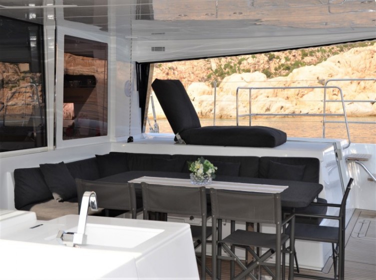 Lagoon 560 - Yacht Charter Sailica