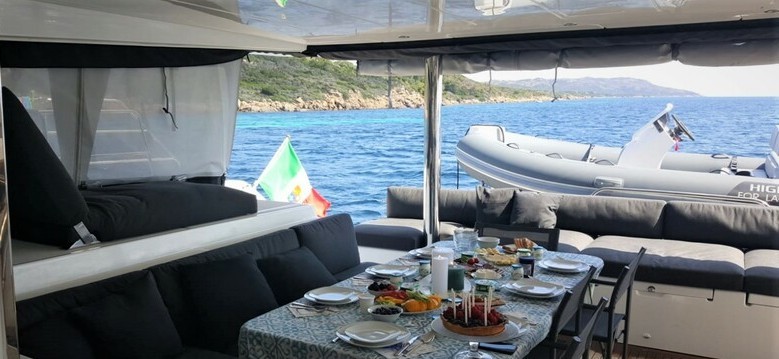 Lagoon 560 - Yacht Charter Sailica