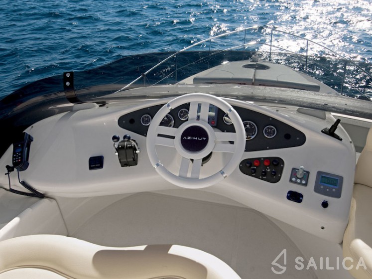 Azimut 42 - Yacht Charter Sailica