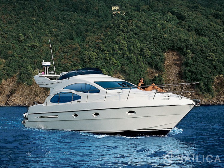 Azimut 42 - Yacht Charter Sailica