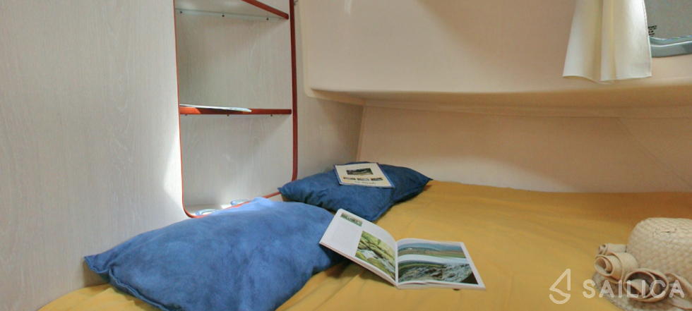 Confort 1100 - Yacht Charter Sailica