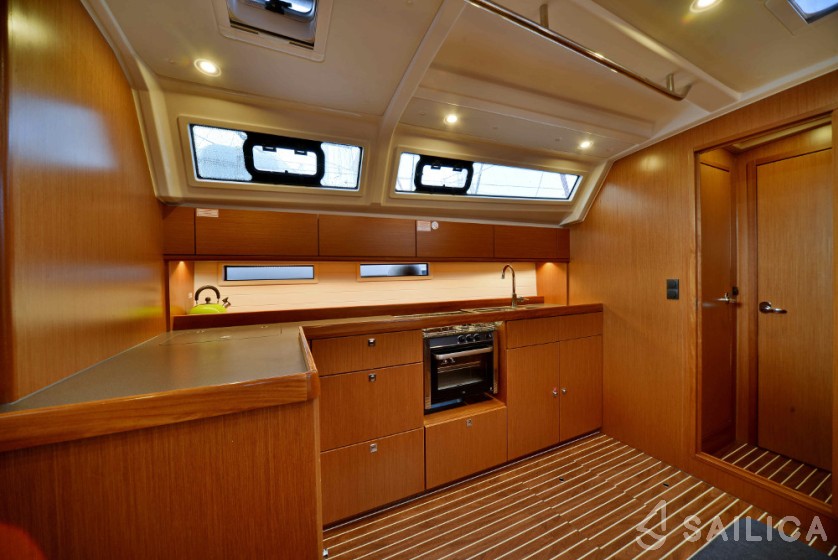 Bavaria 46 Cruiser - Yacht Charter Sailica